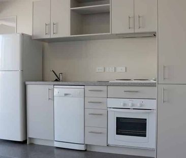 One Bedroom Apartment - Power Included in rent - Photo 2