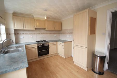 3 Bedroom House to let - Photo 5