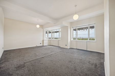 Kelvin Court - Photo 3