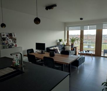 Appartement te huur - Photo 1