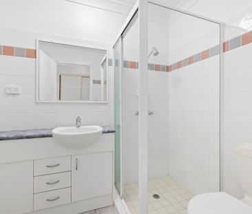 Modern Apartment in a Quiet Alderley Location - Photo 6