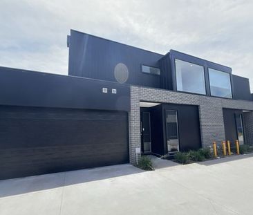 3 Bedroom Delight in Quiet Neighborhood - Photo 3