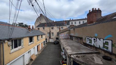 A louer à Nantes Appartement T2 meublé Rue Maréchal Joffre - Photo 2
