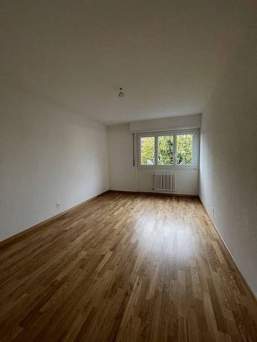 À louer - Appartement 3.5 pièces rénové, 5e étage à Renens - Foto 3