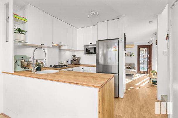 35b West Parade, Perth WA 6000 - Townhouse For Rent | Domain - Photo 1