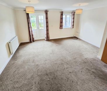 3 Bedroom House to Rent in Stockbridge Close, Clifton, Shefford, SG17 - Photo 3