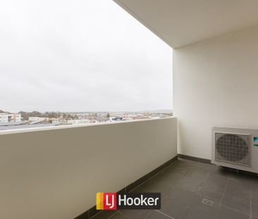 Convenient location near tram line! - Photo 5