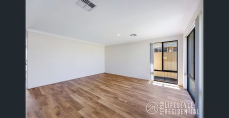 GORGEOUS FAMILY HOME FOR RENT - Photo 2