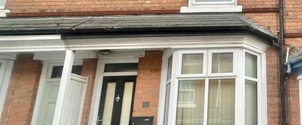 3 bedroom terraced house to rent - Photo 1