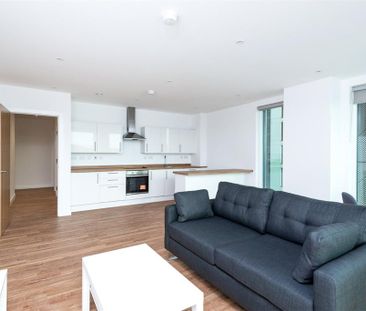 2 bedroom flat to rent - Photo 2
