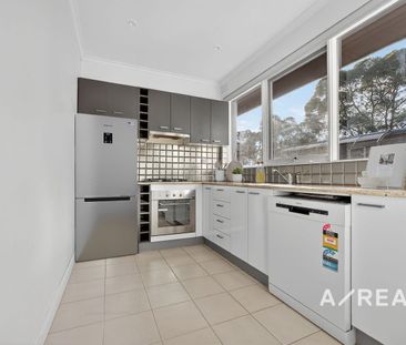 Bright, Modern and Perfectly Located - Photo 6