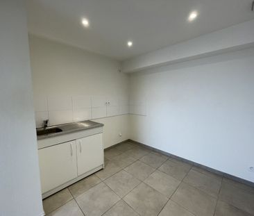 APPARTEMENT T2 A LOUER LYON 4EME ARRONDISSEMENT Grande Rue-Bertone - Photo 2