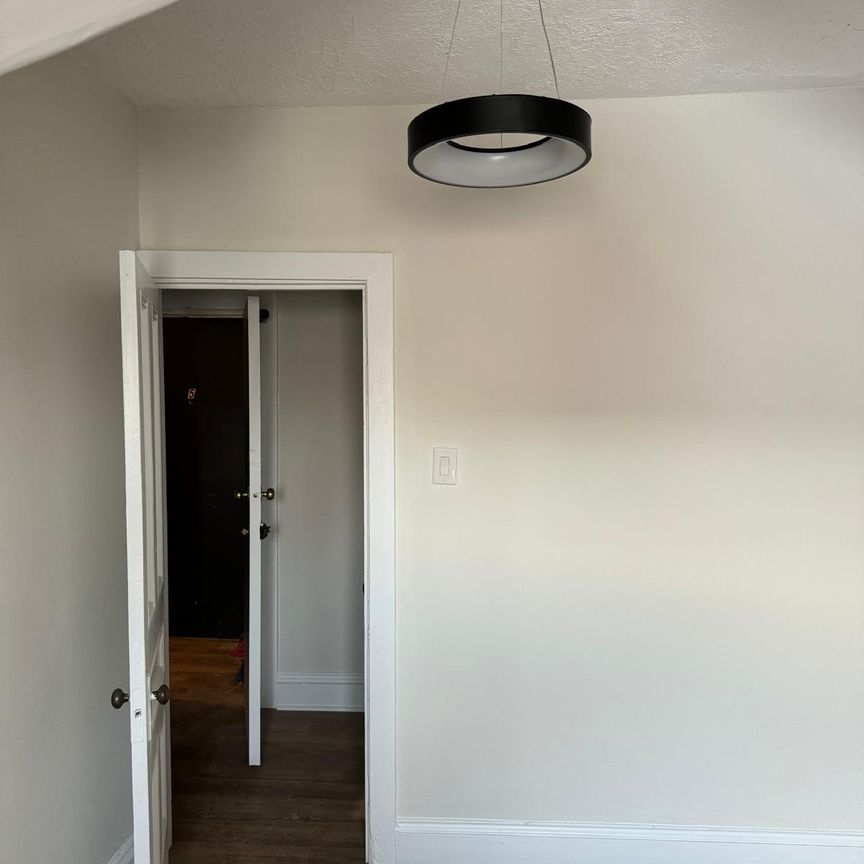 85 Fifth Ave #3, Ottawa, ON K1S 2M3, Canada - Photo 1