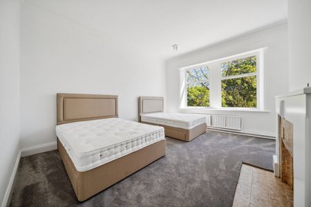 5 bedroom detached house to rent - Photo 5