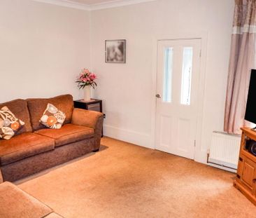 3 bedroom semi-detached house to rent - Photo 3