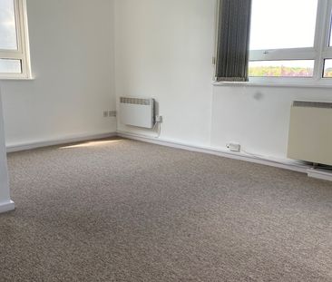 1 Bed Flat, Hilltop House, N6 - Photo 2