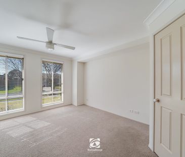 Walk to the Lake - Photo 5