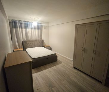 2 Bed Flat, London, E15 - Photo 3