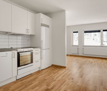 Bergfotsvägen, Tumba - Photo 4