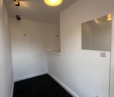 2 bedroom House To Let - Photo 6