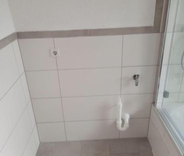 Schöne 4 Zimmer DG-Whg mit großem Balkon - Photo 1