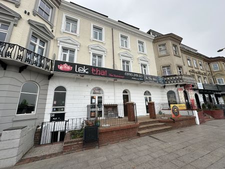 Marine Parade, Great Yarmouth - Photo 3