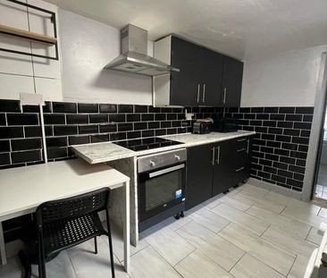 Room in a Shared House, Grange Road, E13 - Photo 6