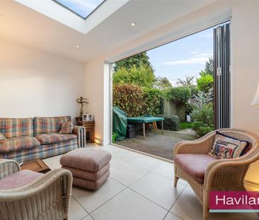 4 bedroom maisonette to rent - Photo 2