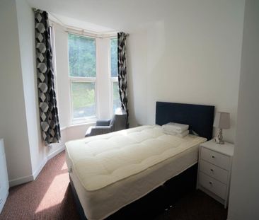 Apartment 2 55 High Street - Photo 2