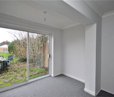 Larch Avenue, Guildford, Surrey, GU1 1JY - Photo 6