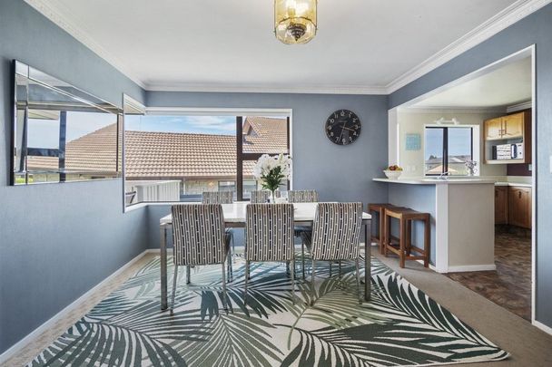 5 Cathray Place, Matua - Photo 1