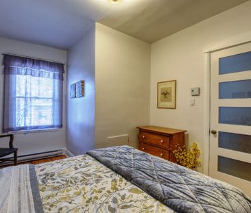 Duplex en rez-de-chaussée face à un parc du patrimoine dans un quar... - Photo 3