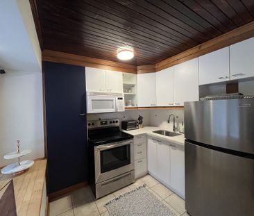 For Lease - 335 Palmerston Boulevard Unit# Coach house, Toronto, On... - Photo 2