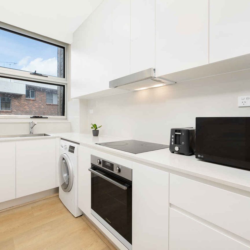 11/106-108 Bay Road Waverton - Photo 1