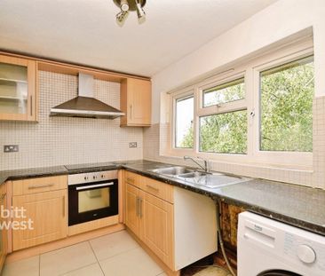 2 bedroom apartment to rent - Photo 4