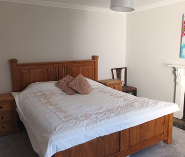 Beautiful Georgian home in the heart of Bray - Photo 1