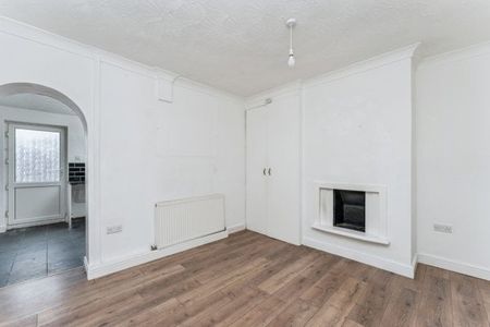 Stamford Street, Ellesmere Port - Photo 5