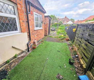 3 bedroom end of terrace house to rent - Photo 1