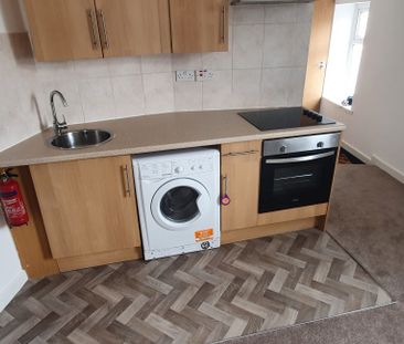 F7, 1 West Luton Place, Adamsdown, Cardiff, CF24 0EW - Photo 5
