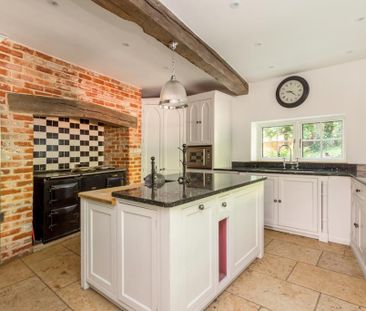 3 bedroom cottage to rent - Photo 2