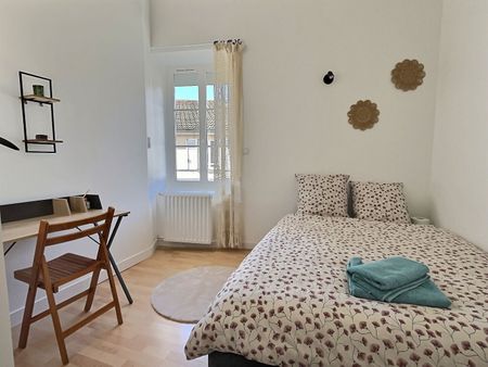 Chambre meublée en colocation maison centre ville Ambérieu - Photo 3