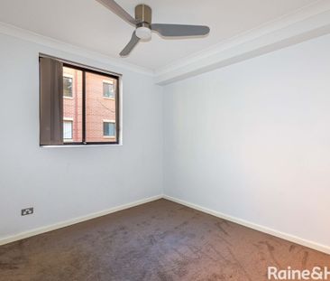 2 Bedroom Unit in the heart of Merrylands! - Photo 2