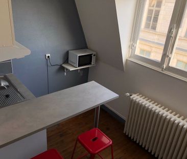 STUDIO MEUBLE POITIERS - 1 pièce(s) - 13.26 m2 - Photo 6