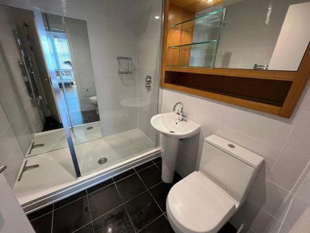 2 bedroom apartment to rent - Photo 4
