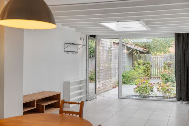 Zeer ruime 4 Slaapkamerwoning met tuin in Gent te huur - Photo 1