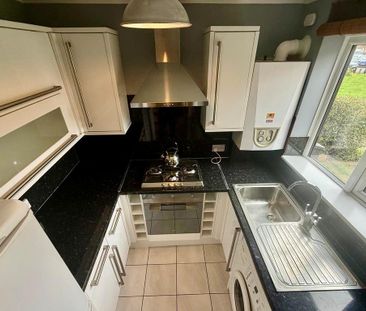 2 bedroom house to rent - Photo 1