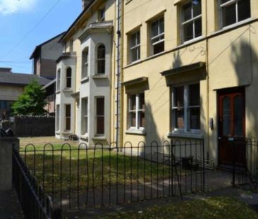 Price £1,100 pcm - Available Now - Furnished - Photo 1