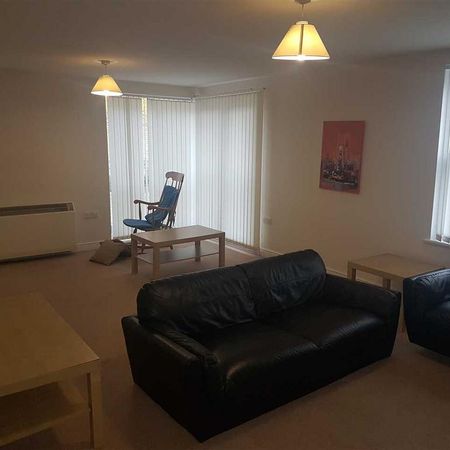 3 bedroom apartment to rent - Photo 3