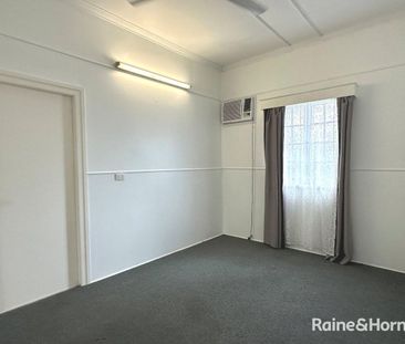 4 Bedroom - 2 Bathroom - Unfurnished Home in Mossman - Photo 5