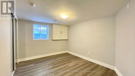 4 KEATS AVENUE - Photo 4